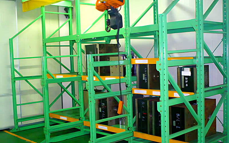 Are Unsafe Mold Handling Practices Costing You? Here’s How to Improve Safety 2 mold storage rack