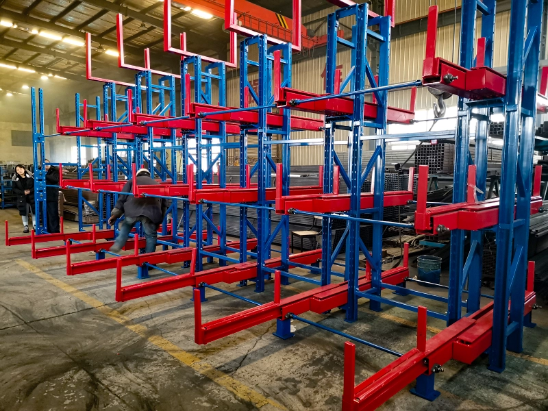 How long does a rolling cantilever rack last? 5 Telescopic Cantilever Rack 8 column structure